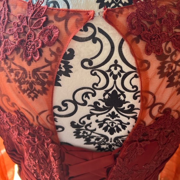 Elegant Burnt Orange/Light Red Lace Evening Dress - Picture 8 of 8